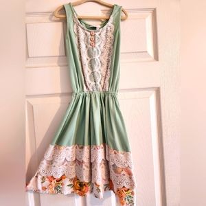 Girls mint green lace floral Matilda Jane dress, size 8